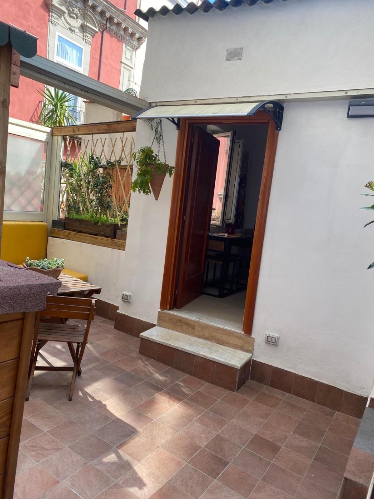 La Casa Di Apollo Apartment เนเปิลส์ ภายนอก รูปภาพ