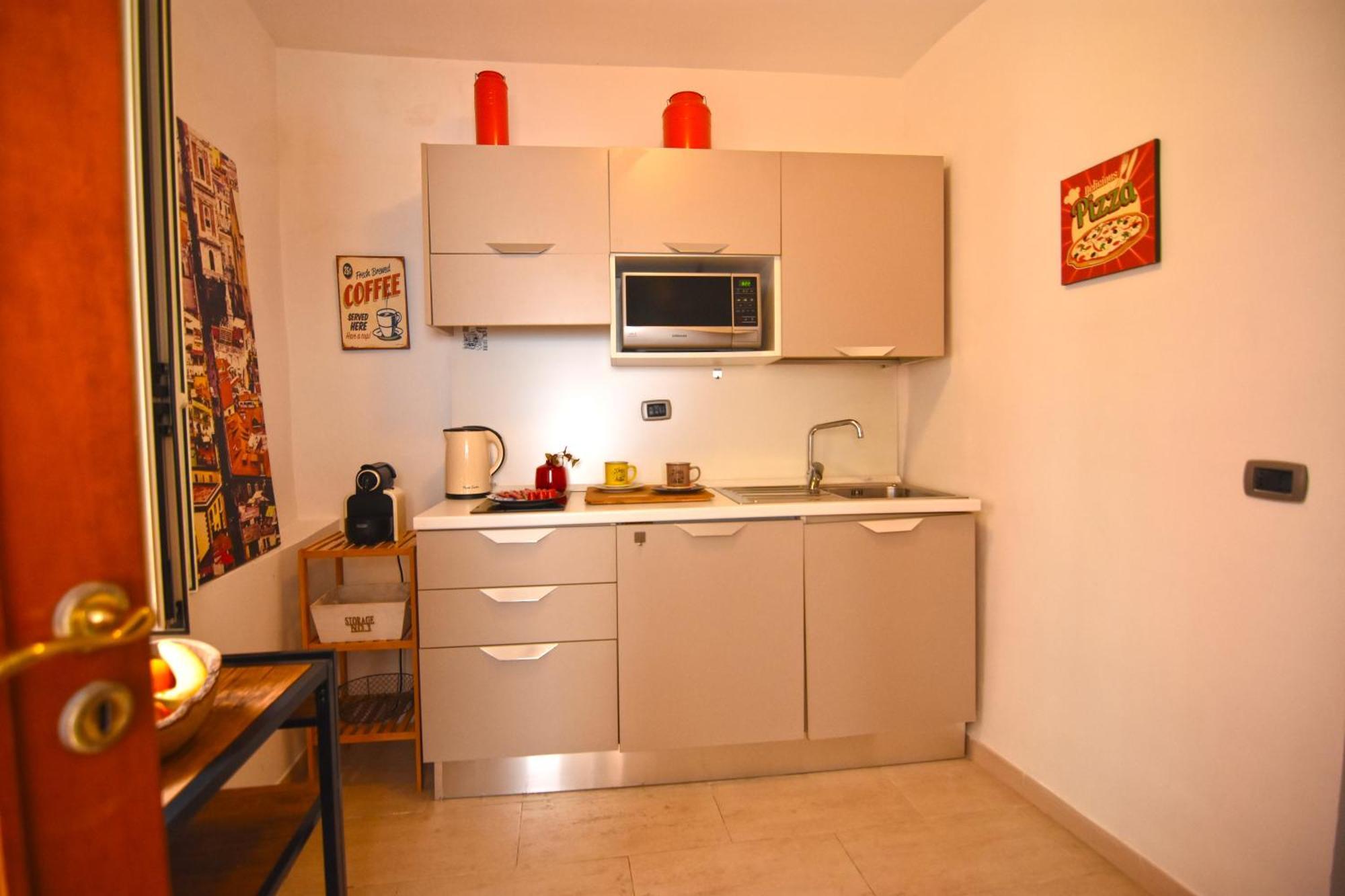 La Casa Di Apollo Apartment เนเปิลส์ ภายนอก รูปภาพ