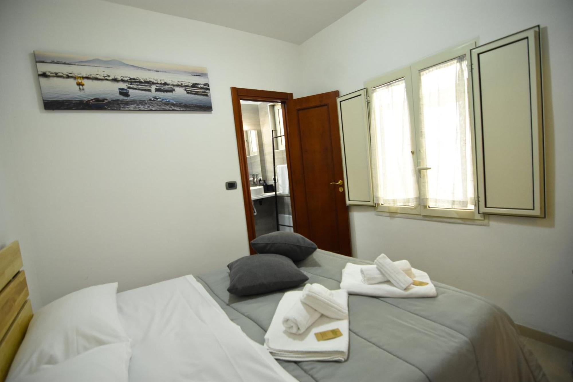 La Casa Di Apollo Apartment เนเปิลส์ ภายนอก รูปภาพ