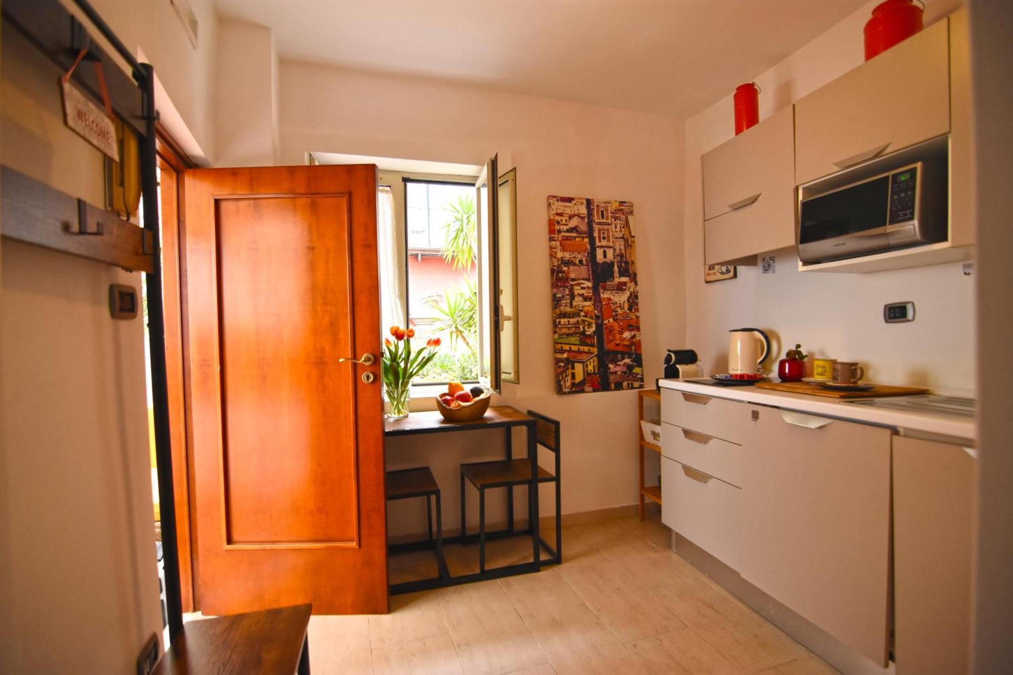 La Casa Di Apollo Apartment เนเปิลส์ ภายนอก รูปภาพ