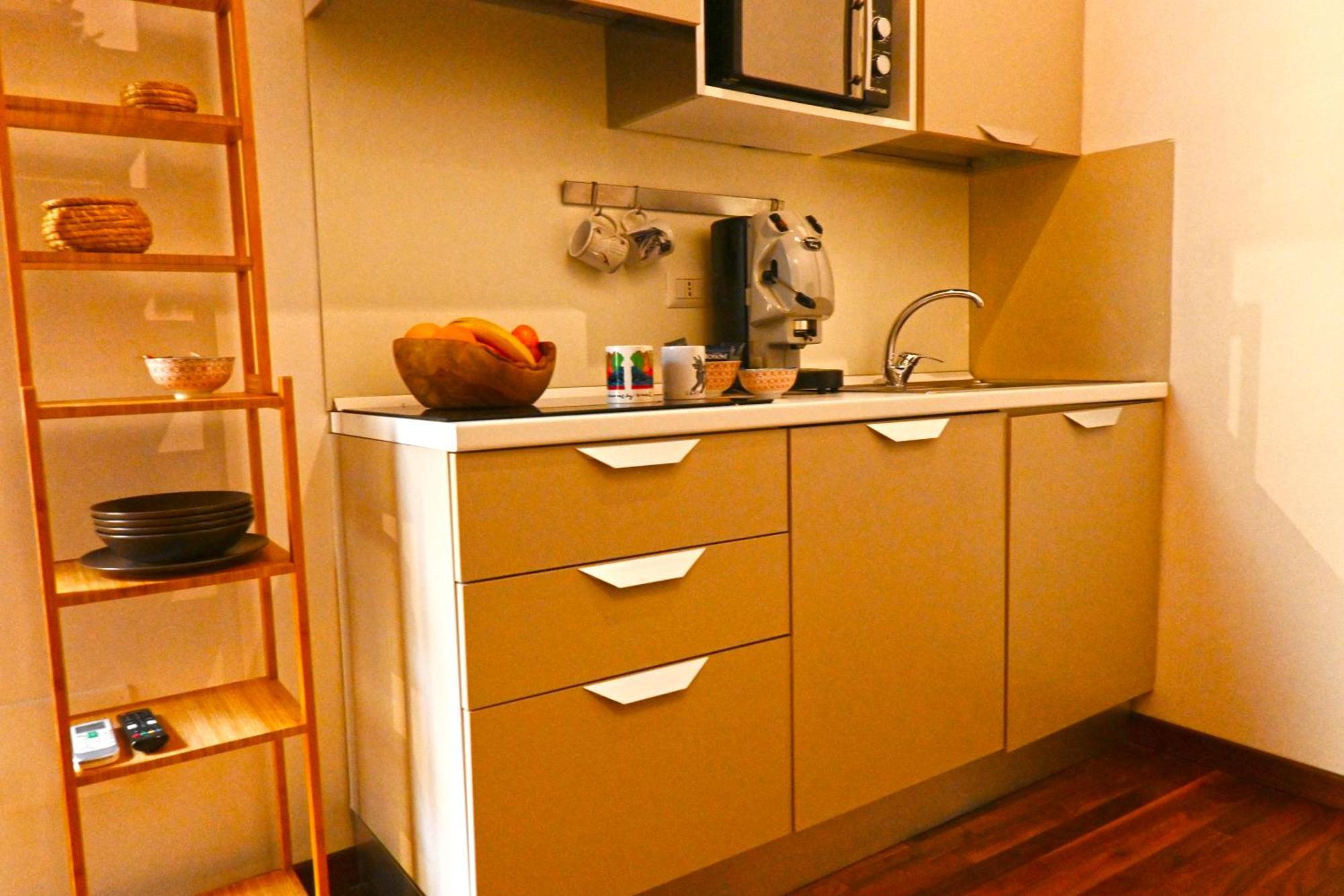 La Casa Di Apollo Apartment เนเปิลส์ ภายนอก รูปภาพ